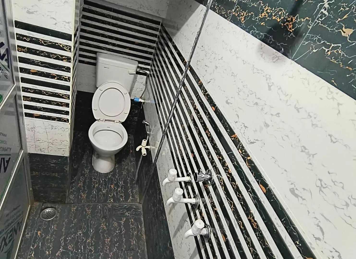 ורנאסי Bl Paying Guest House 3*,